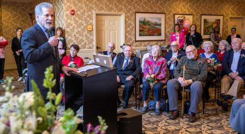 Elmhurst mayor leads Valentine's Day vow renewal ceremony at Roosevelt at Salt Creek - Vimarsana News