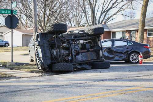 Teen charged with DUI in crash near Cary-Grove High School - Vimarsana News