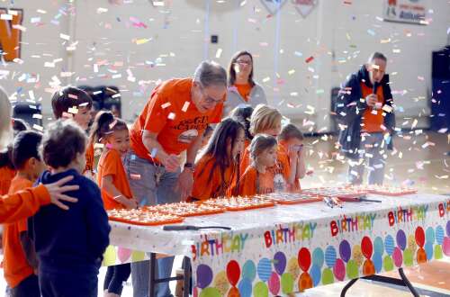 With closure on the horizon, Elgin Academy celebrates 185th birthday - Vimarsana News