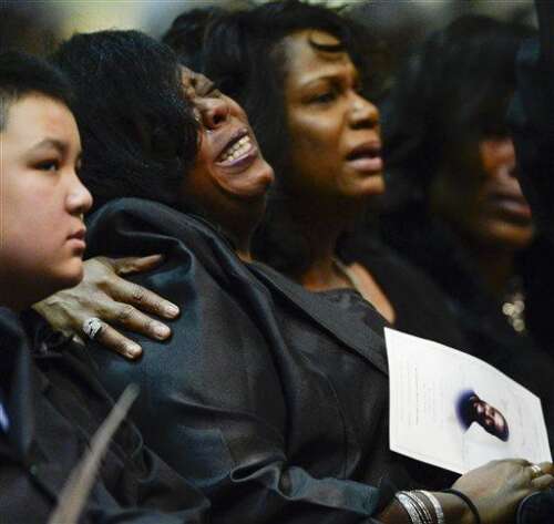 Police shooting: Funeral for Alabama man draws 200 mourners