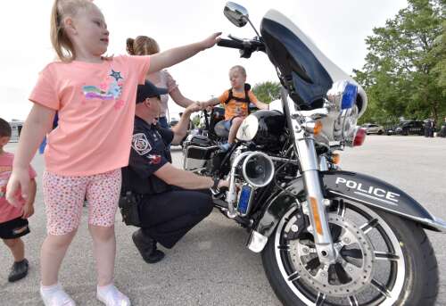 People were dancing in the street at the Rolling Meadows Block Party - Vimarsana News