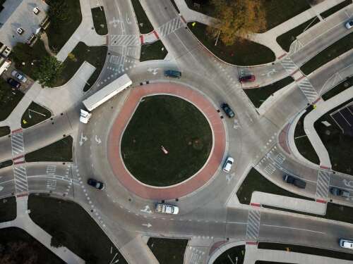 They’ve long been seen as an overseas oddity, roundly mocked on TV’s “The Simpsons” and in the Chevy Chase comedy “National Lampoon’s European Vacation.” But roundabouts are increasingly...