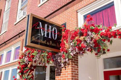'Love and passion' flavor Amore Mio restaurant in Aurora - Vimarsana News