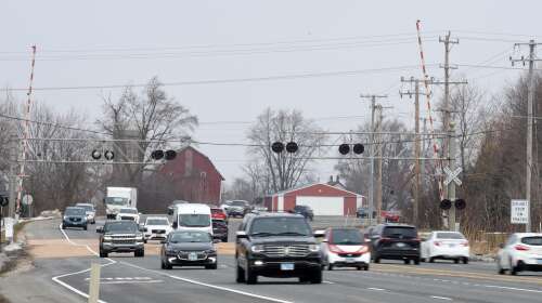 Relief in sight for Randall Road drivers in Kane County frustrated by freight trains - Vimarsana News