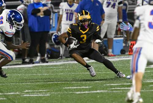 Powell’s strides continue in football, turning into a star at Round Lake
