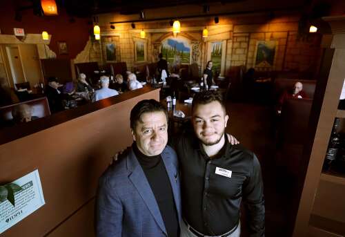 'You have to do new things': Arlington Heights restaurant expands with private event spaces - Vimarsana News