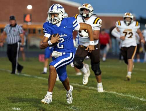 Beemer, ‘not trying to do anything flashy,' rolls along for Burlington Centra