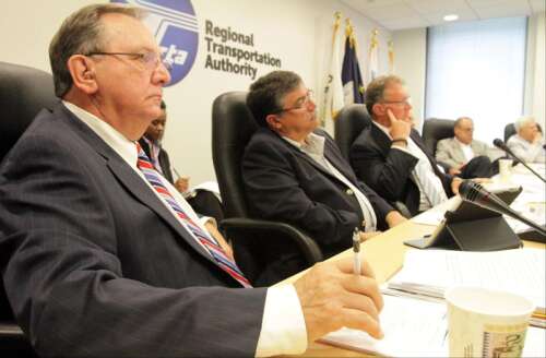Metra ex-CEO, chairman agree only that someone’s lying