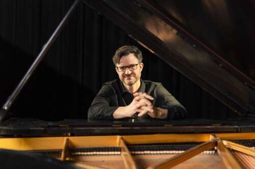 Chicago pianist Mischa Zupko named Fermilab's 2024 guest composer - Vimarsana News