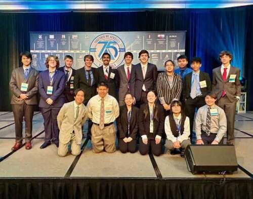 Mundelein team shines at FBLA Leadership Conference - Vimarsana News