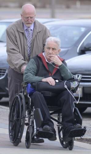 Former Elgin state Rep. Keith Farnham dies in prison at age 69
