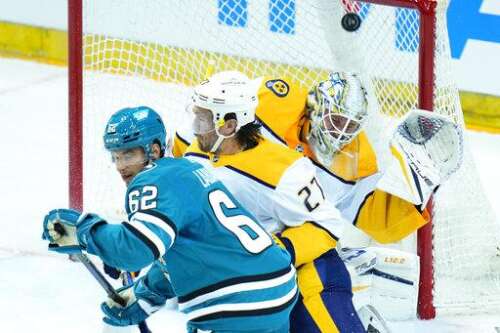 Predators beat Sharks 3-2 to sweep 2-game series in Prague
