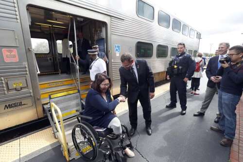 Duckworth pushes legislation to close the gap for riders with disabilities