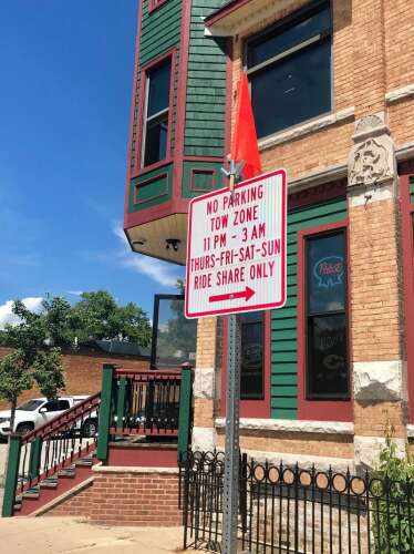 East Dundee studying parking garage for downtown district