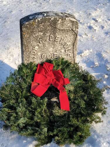 Fox River Valley Chapter, NSDAR to honor service members laid to rest in Hampshire Dec. 16 - Vimarsana News
