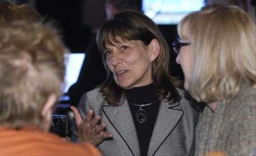 Roth wins another term in Streamwood