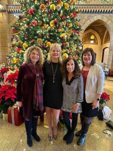 The Garden Club of Inverness annual holiday luncheon at Medinah Country Club - Vimarsana News