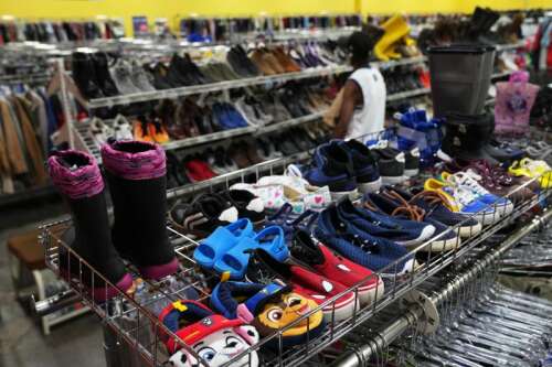 Inflation heats up again, data shows, days before midterm elections ...