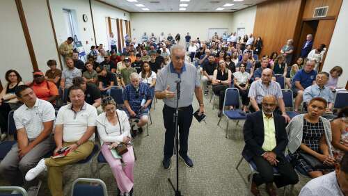 Back-to-back hearings this week on the Illinois tollway’s proposed capital program and rate hike offered a full-court press from supporters in the construction industry tempered with skepticism from...