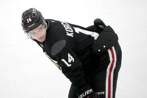 Defenseman Kevin Korchinski signs 2-year, $2.65M deal, keeping him with ...