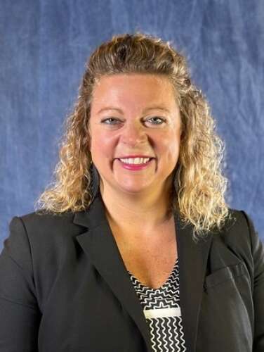 Glenbard South's Santee named DuPage Region-Principal of the Year - Vimarsana News