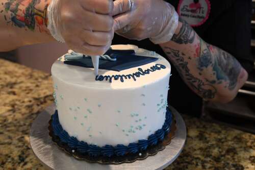 Bakery business booms during graduation season - Vimarsana News