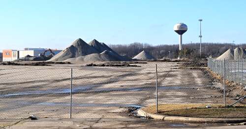 West Dundee trustees are getting started on their first project at the former Spring Hill Mall site. On Monday, the trustees hired Itasca-based Williams Architects to draft plans for a new police stat...