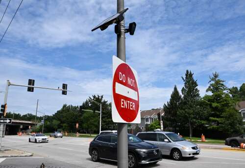 Rolling Meadows council threatens to remove Flock cameras over data sharing worries