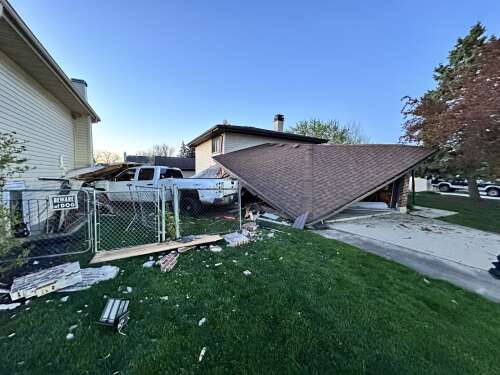 Vehicle crashes into Bartlett home early Saturday leaving it uninhabitable - Vimarsana News