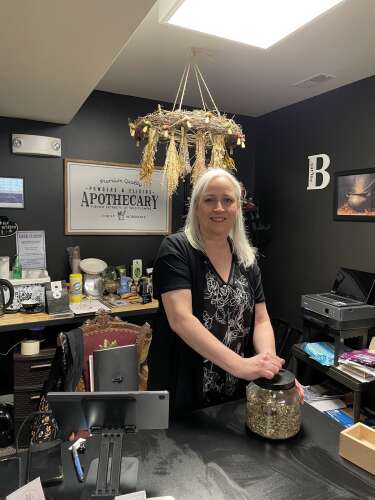 ‘That underground feel': Bewitching Brews sells teas, herbs from lower level spot in Geneva