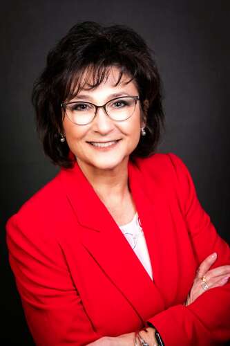 Theresa E Barreiro: 2024 candidate for Kane County Circuit Court Clerk