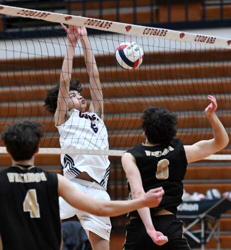 Conant moves to 10-0 on season with sweep of Fremd - Vimarsana News