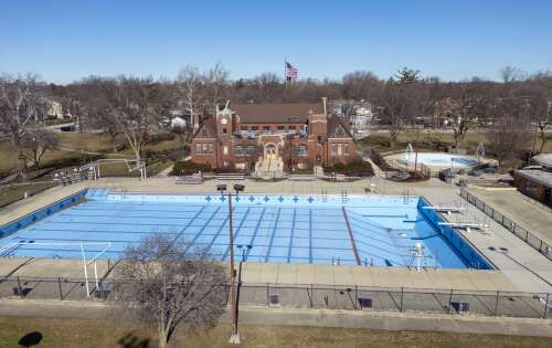 'How important this park is for Arlington Heights': Depression-era pool bathhouse to be restored to its former glory - Vimarsana News