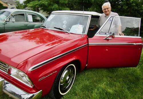 Glen Ellyn Historical Society's Vintage Auto Show renames best of show award - Vimarsana News