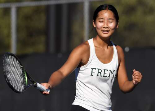 Girls tennis season preview: Hinsdale Central, Stevenson, Conant among those trying to upend defending champ New Trier