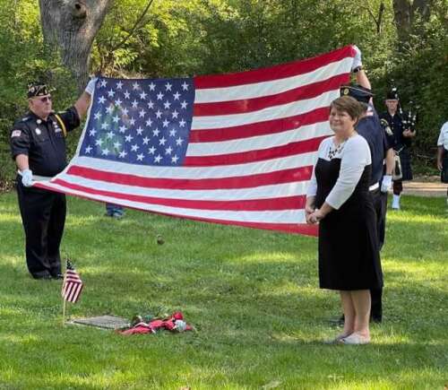 Libertyville's DAR Chapter honors three veterans in previously unmarked graves at Historic Mount Rest Cemetery - Vimarsana News