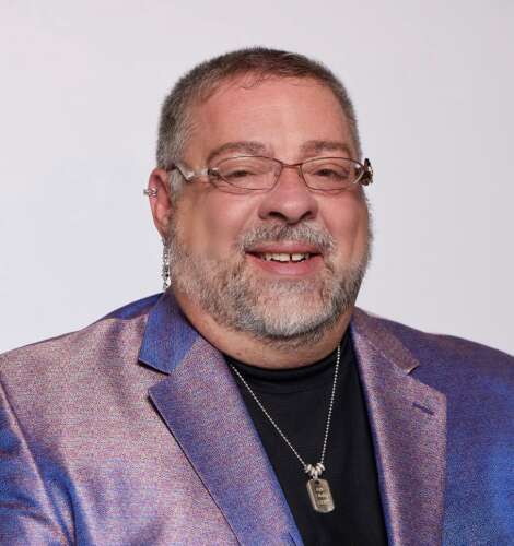 ‘The best of us': Longtime Des Plaines Public Library board leader and LGBTQ advocate dies