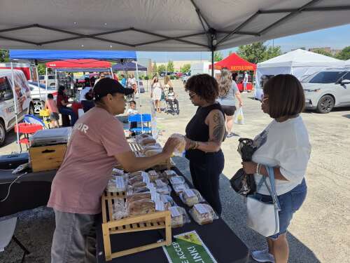 Skip the Saturday crowds: Aurora's west side midweek market offers an alternative