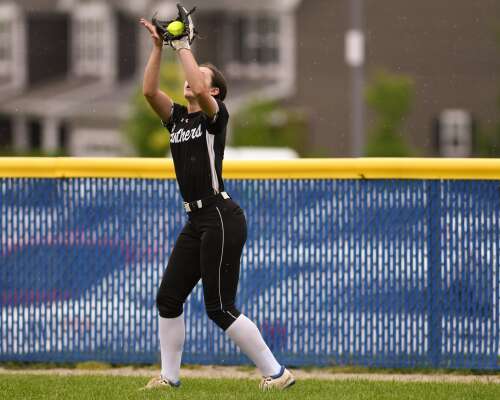 Softball: Wheaton North rallies in sixth to beat Glenbard North close