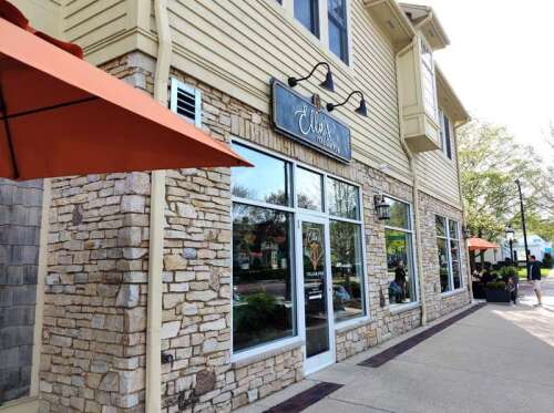 It's all about the dough at Ella's Italian Pub in Geneva - Vimarsana News