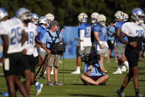 Of course the Bears should let 'Hard Knocks' cameras into Halas Hall - Vimarsana News