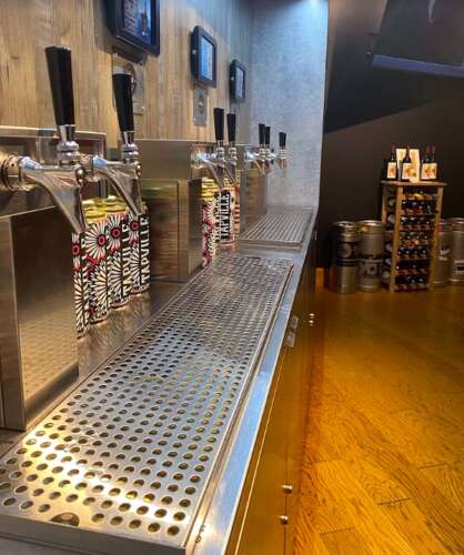 'I just want to make sure we do it right': Vernon Hills could allow strolling with beer or wine at Hawthorn - Vimarsana News