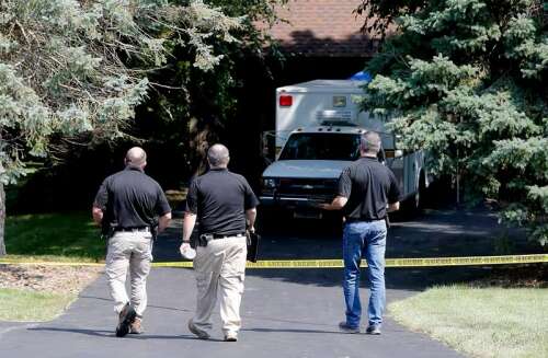 Police: Family killed in Crystal Lake-area home died by murder-suicide - Vimarsana News