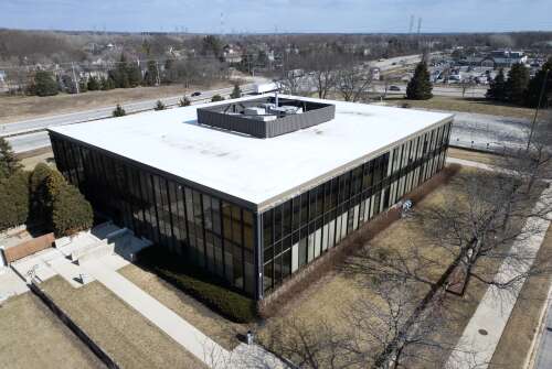Dormant building on busy Libertyville corner to get makeover for medical offices - Vimarsana News