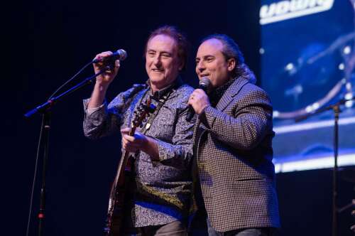 Ron Onesti: Denny Laine leaves us with the 'Blues' and gets his 'Wings' - Vimarsana News