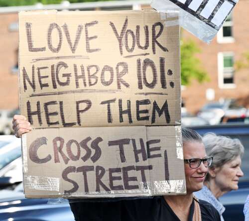 As rush-hour traffic surged nearby on Roosevelt Road, Mehret Asgedom remembered the many faces she had seen dodging cars to reach a mall on the other side of the busy Wheaton corridor.  “There was a...