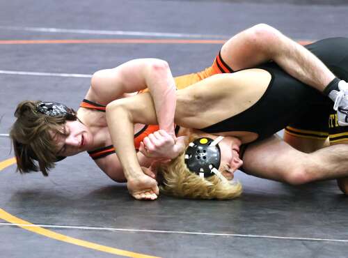 Boys wrestling: Munaretto among seven regional champs as St. Charles East takes title - Vimarsana News