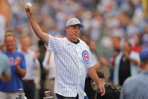 Why Greg Maddux says he threw a wild first pitch at Wrigley Field
