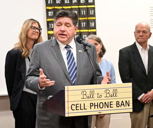 Pritzker signs public school cellphone ban into law
