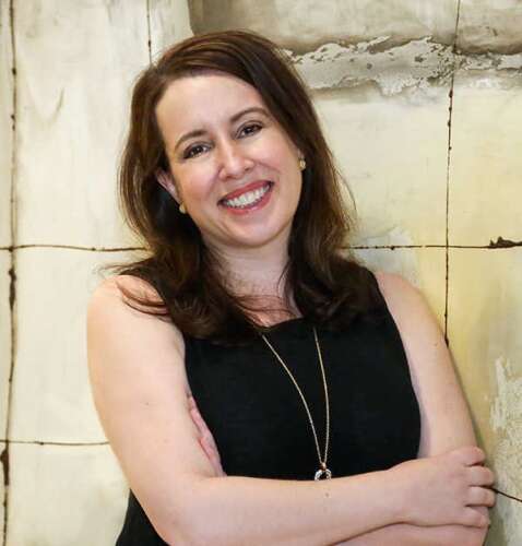 Bridgerton author Julia Quinn talks all things romance with Illinois libraries - Vimarsana News